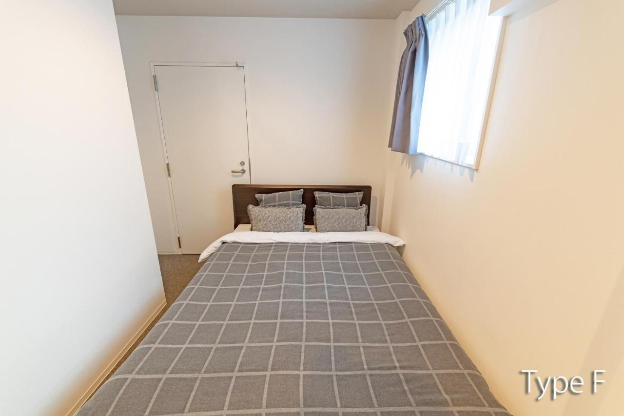 Apartment Hermitage Nishi Shinjuku Tokyo