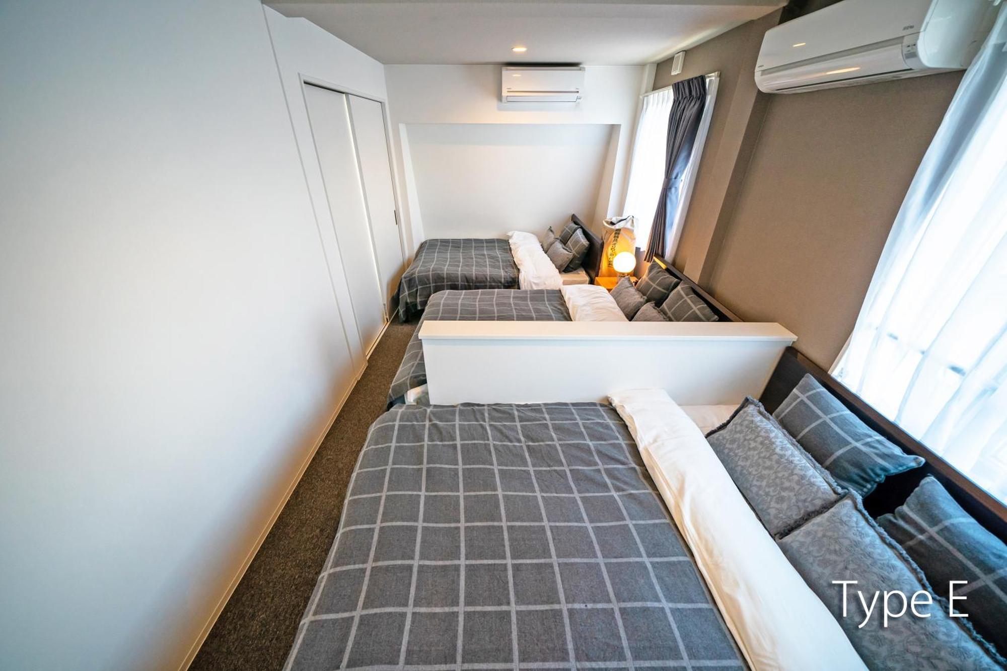 Hermitage Nishi Shinjuku Apartment