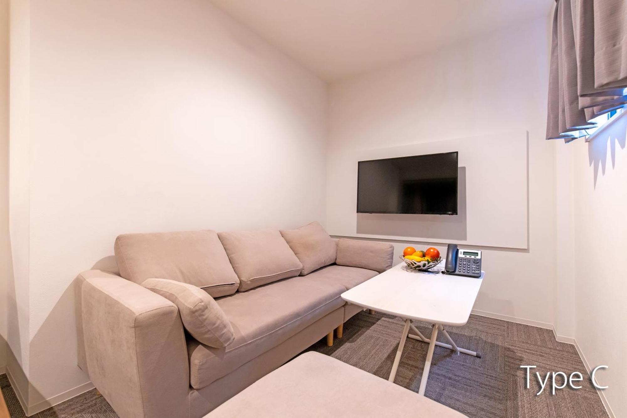 Hermitage Nishi Shinjuku Apartment