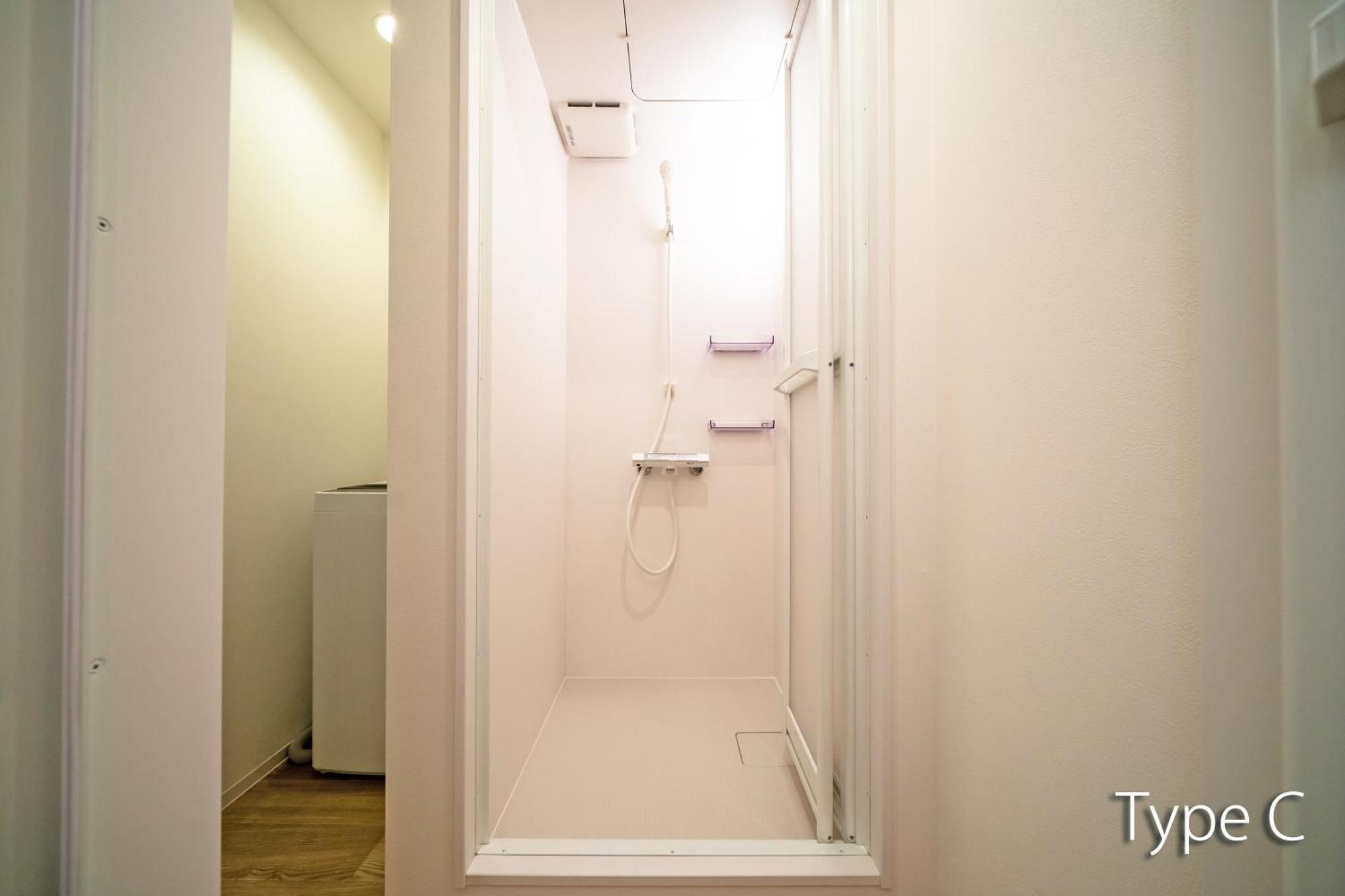 Hermitage Nishi Shinjuku Apartment *